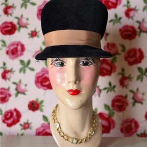 Elegant Black and Brown Women's Hat Vintage 50’s velour